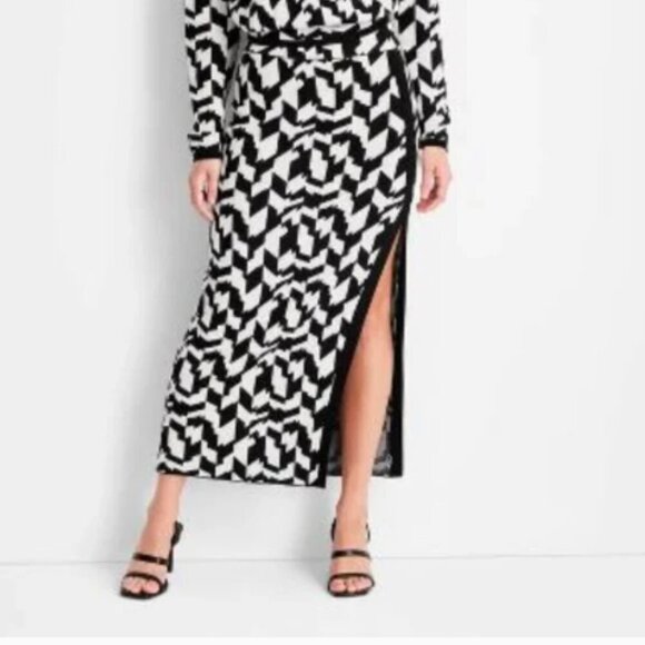 NWT High-Rise Slit Knit Midi Skirt - Future Collective 4X - Picture 2 of 7